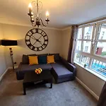 Old Town 1-Bedroom Apartment With Free Parking