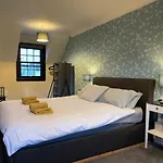 Edinburgh - Apartment With Balcony And Secure Garage Parking
