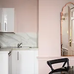 Charming Large Family Suite With Kitchenette