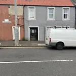 1 Bed Flat At Drum Street