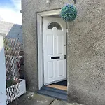 1 Bed Flat At Drum Street