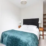 Edinburgh Holyrood Park Views Apartment