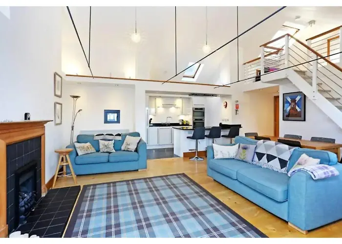 Altido Cosy 2-Bed Apt In The Old Town With Mezzanine