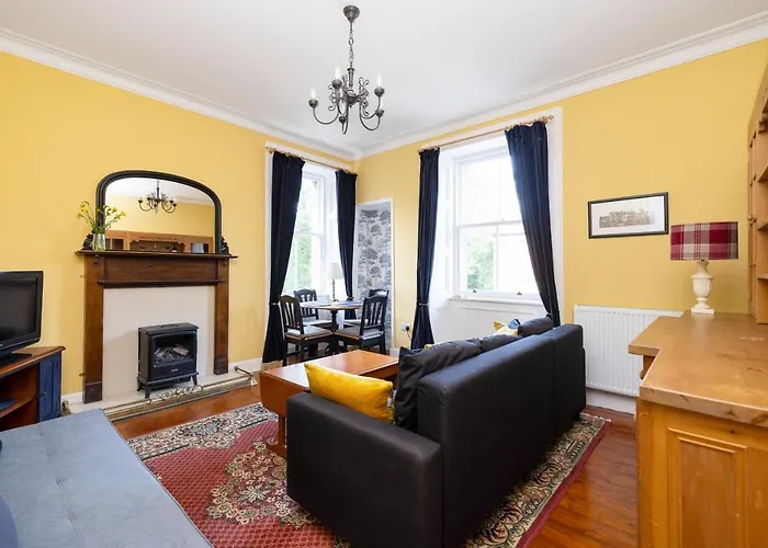 Edinburgh Holyrood Park Views Apartment