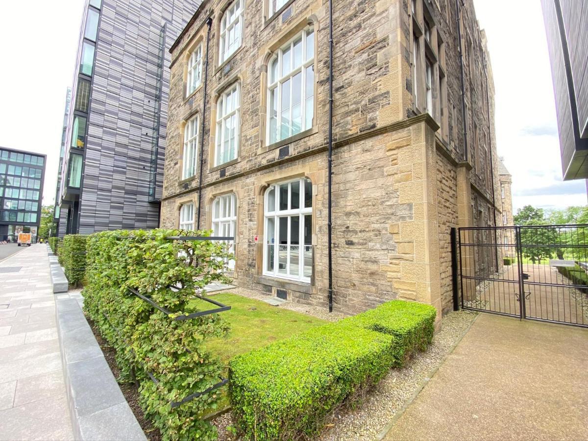 City Centre Castle Walk Apartment *