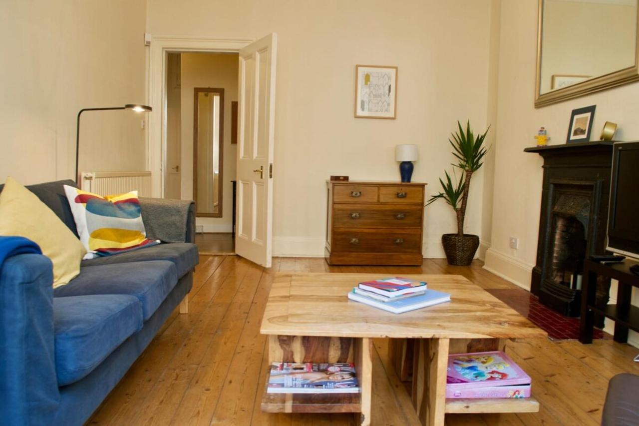 Apartment Beautiful Traditional 3 Bedroom In EDI