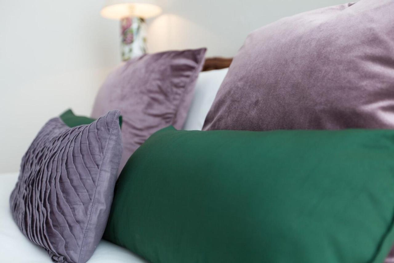 Traditional Luxury Sleeps 10 Appartement