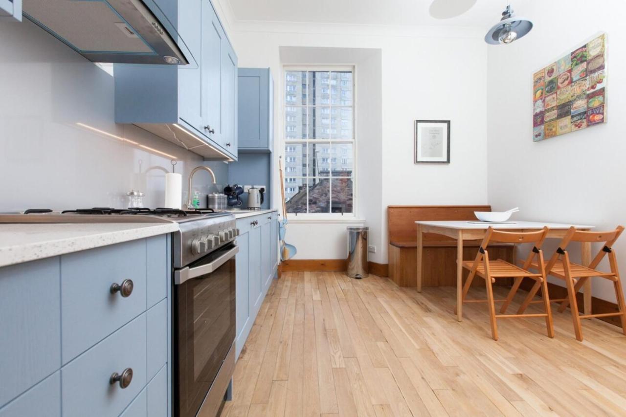Traditional Luxury Sleeps 10 Appartement *