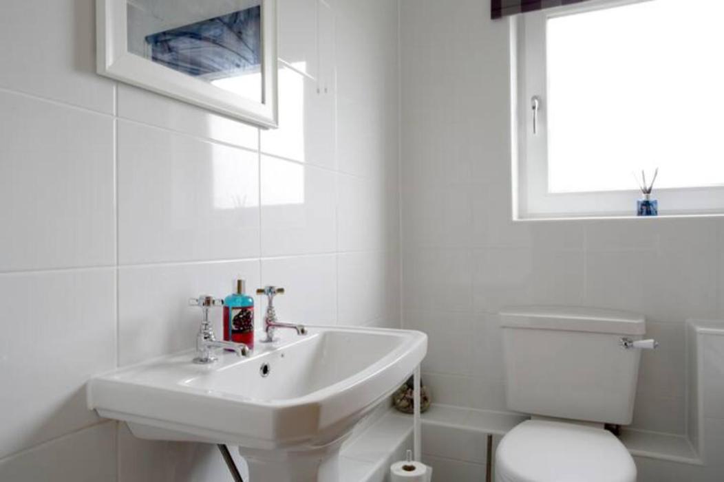 Pass The Keys Cosy And Bright 2 Beds Flat With - Free Parking Apartment Edinburgh