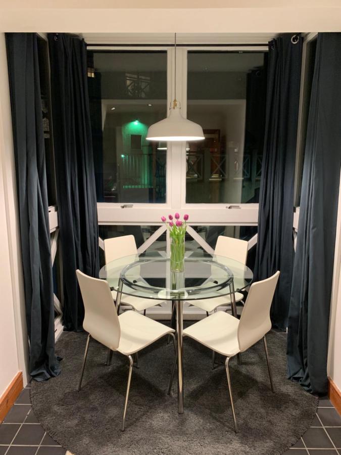 - With Balcony And Secure Garage Parking Apartment Edinburgh