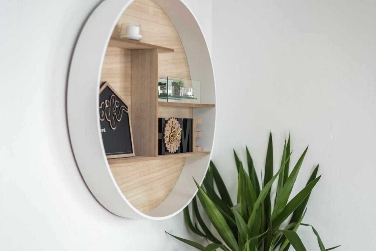Modern Spacious 3 Bedroom Centre - Free Parking - Private Balcony Appartement *