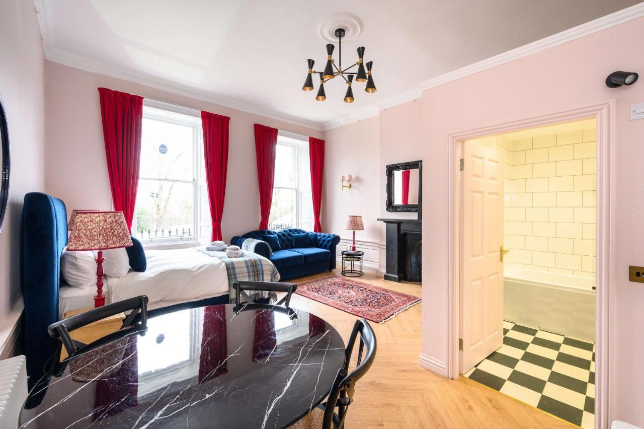 Charming Large Family With Kitchenette