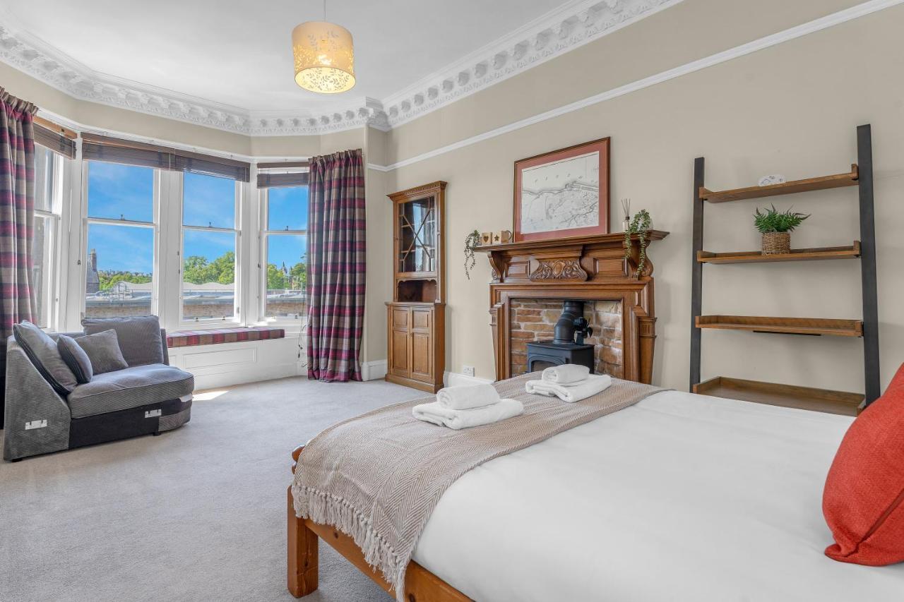 Marchmont Traditional