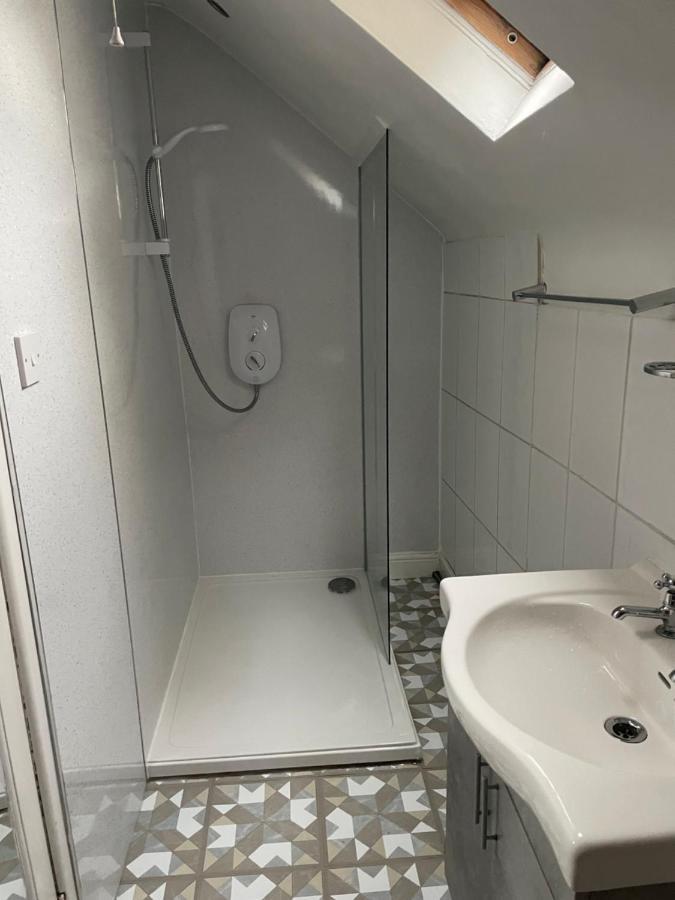1 Bed Flat At Drum Street