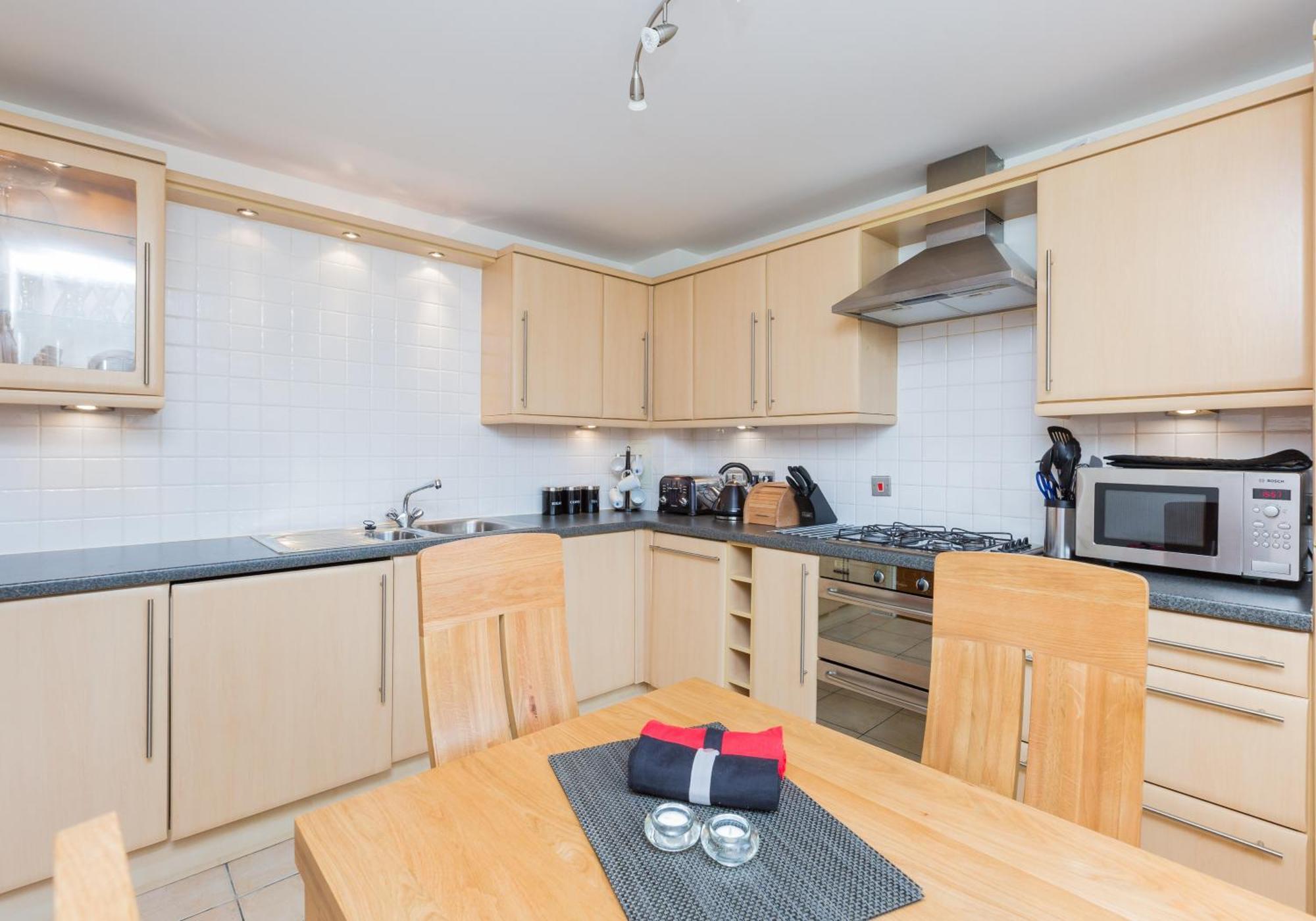 Apartment Old Tolbooth Wynd - 388 Edinburgh