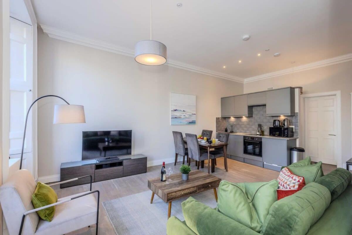 Dragon - Centre 2 Bed EDI