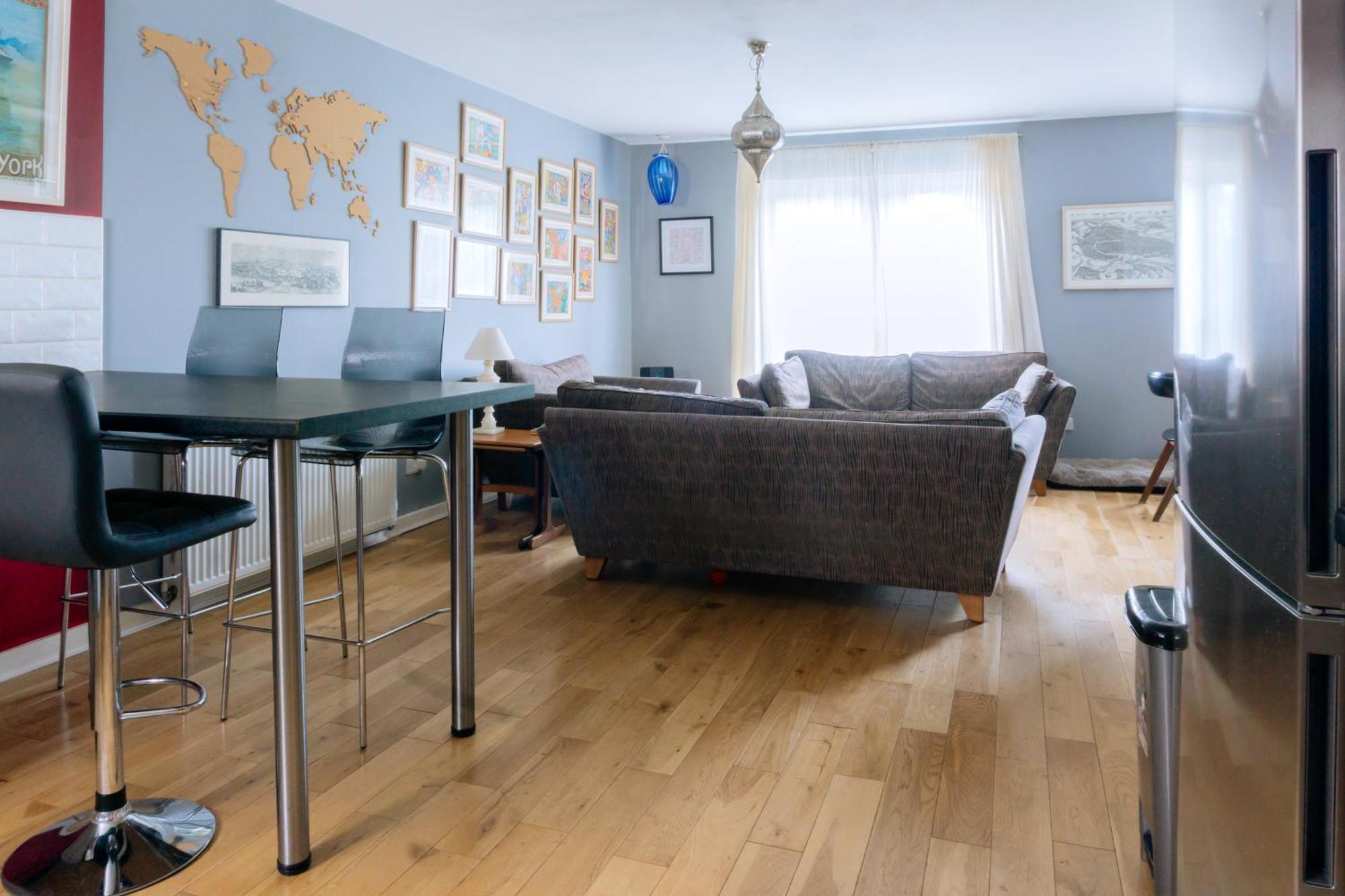 Appartement Stylish 3 Bedroom Near Hollyrood Park EDI