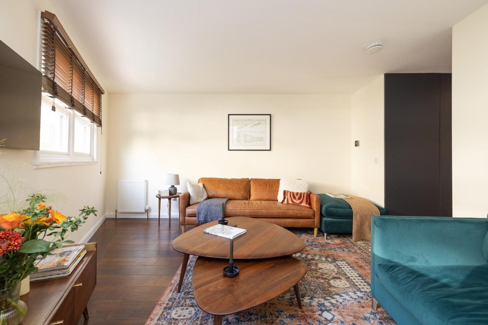Joivy Delightful Maisonette Near Castle Apartment *