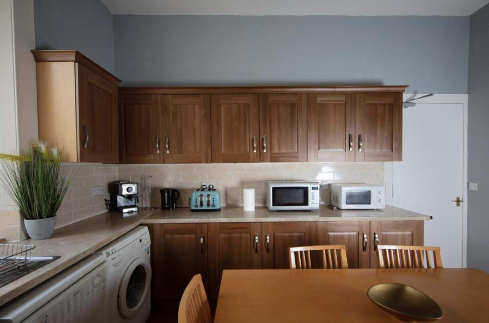 Comfortable And Spacious Retreat By The Meadows! Apartment EDI