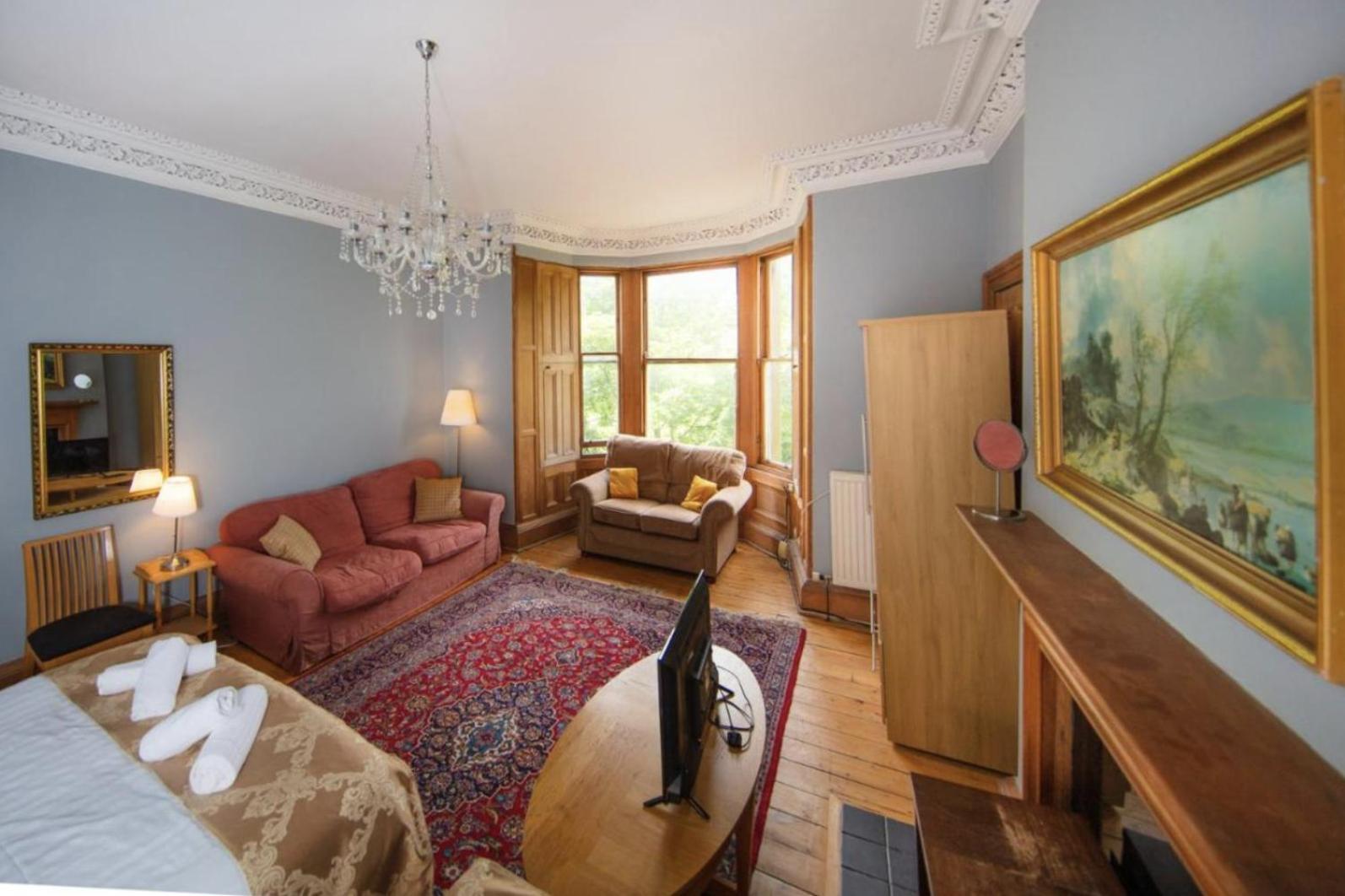 Apartment Comfortable And Spacious Retreat By The Meadows! *