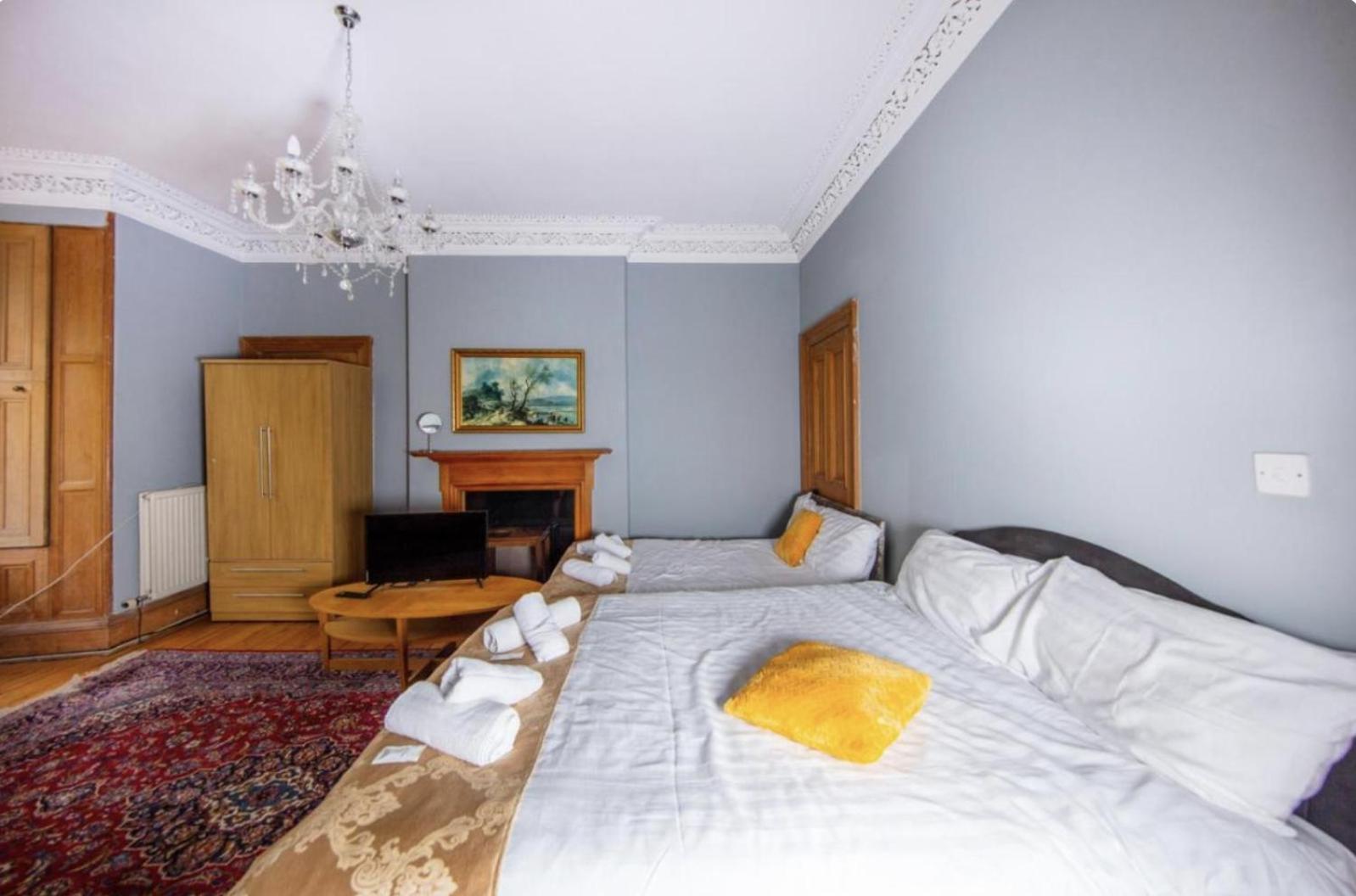 Comfortable And Spacious Retreat By The Meadows! Apartment *