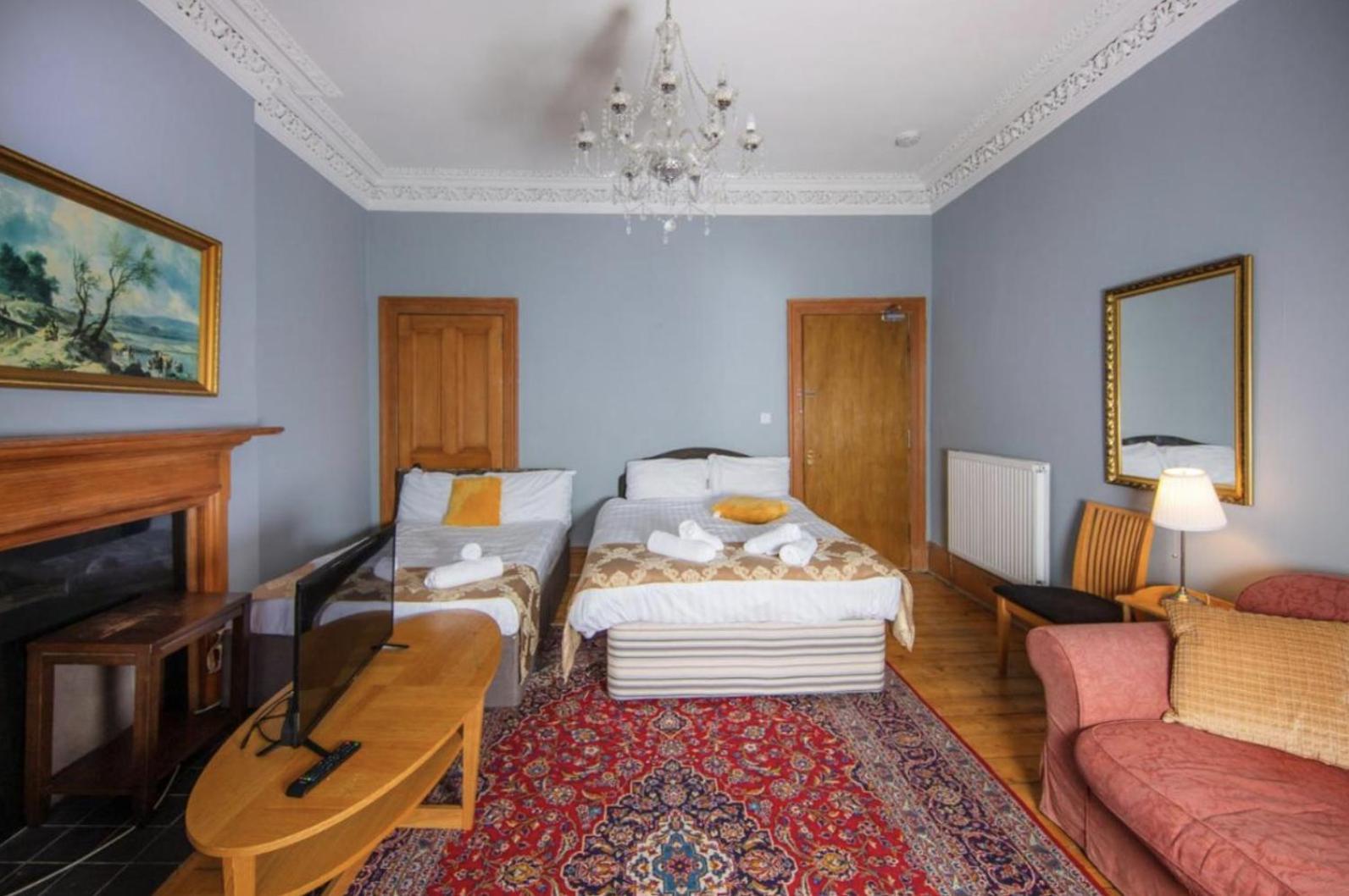 Comfortable And Spacious Retreat By The Meadows! Apartment EDI