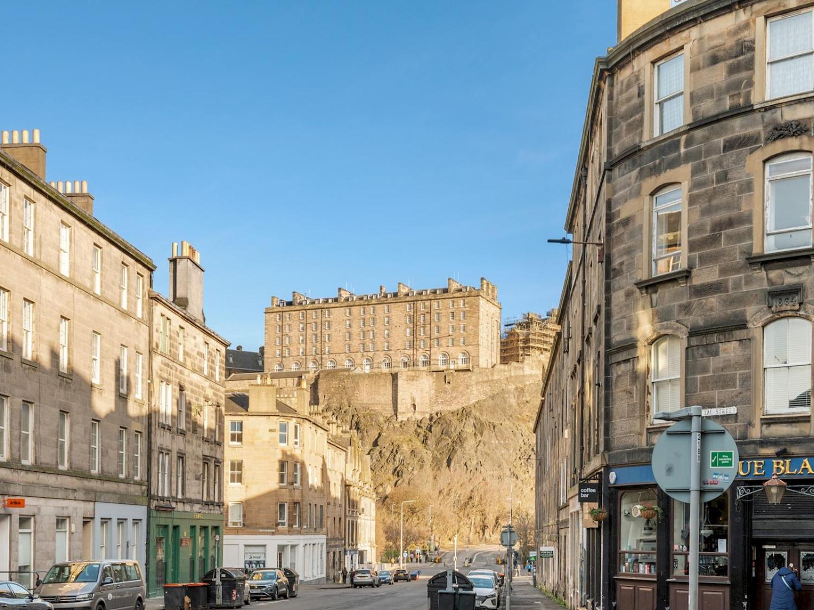 Pass The Keys 2br Edinburgh