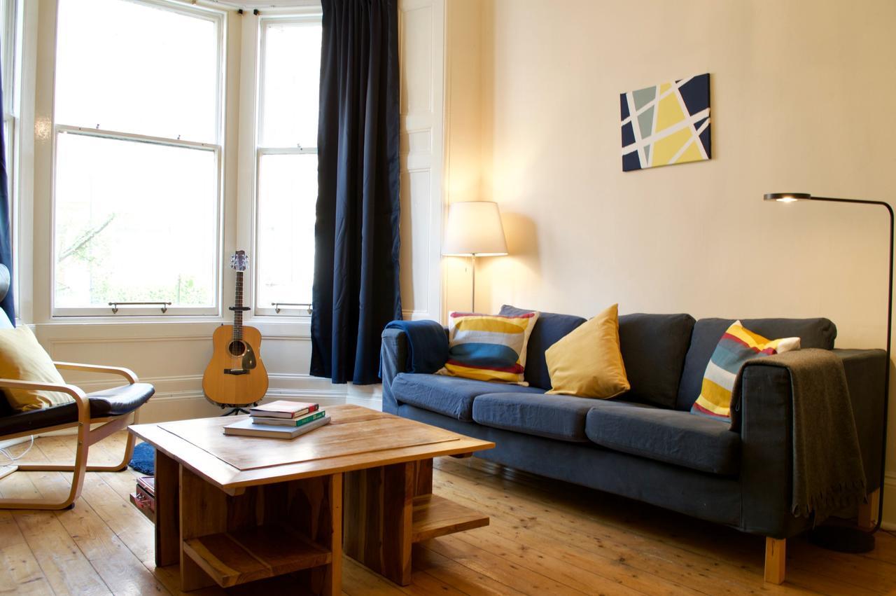 Apartment Beautiful Traditional 3 Bedroom In *