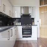Windsor Street Apartment