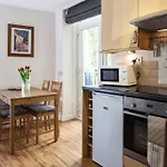 Ground floor, 1 bedroom Edinburgh apartment