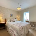St Margaret\'S Cottage, Edinburgh