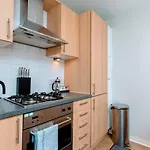 Bright And Stylish Apartment - Old Town