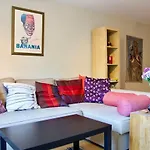 Bright Spacious 2 Bedroom Apartment In Stockbridge