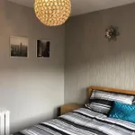 Beautiful Self-Catering 2 Bed Apartment With Free Parking 10 Minutes To City Centre