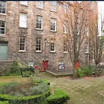 Jewel Of Royal Mile Apartment