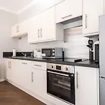Bright New Town 2Br-1Ba, 1 Min To George St - Free Parking By Bonjour Residences Edinburgh