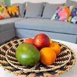 Cosy Garden Flat, Westend, Parking, Sleeps 6