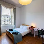 Central Edinburgh 5-Bedroom Flat