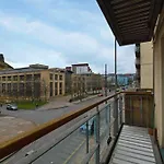 Dreamhouse Apartments Edinburgh Holyrood Park