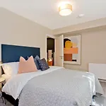 Modern City Centre 2 Bedroom 2 Bathroom Apartments, Main Door Ground With Private Parking