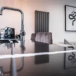 Luxury royal mile boutique 2bedroom apartment