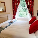 Georgian 2 Bedroom Apartment