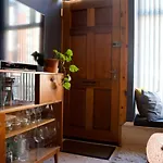 Cozy 1 Bedroom Home Near The City Centre