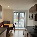 Stunning Waterfront Western Harbour Apartment