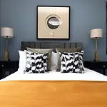 Joivy Luxury Home On George Street