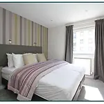 Luxury 2 Bedroom Flat Near Hay Market