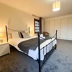 Old Town 2Br Flat Royal Mile Sleeps 5