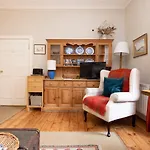 Charming Hideaway In Edinburgh City Centre