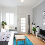 Dalmeny Street Apartment