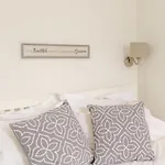 Charming 1 Bedroom Apartment - Edinburgh